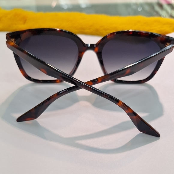 Tortoise Shell Sunglasses - Picture 2 of 3